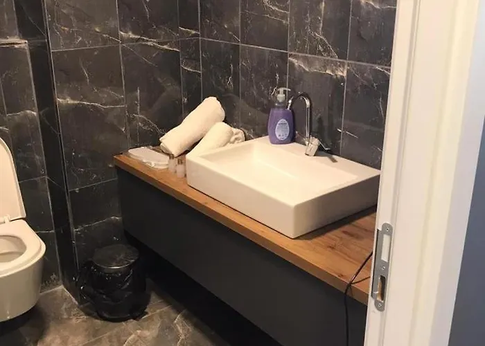 Apartment Koesk Konaklama1 *